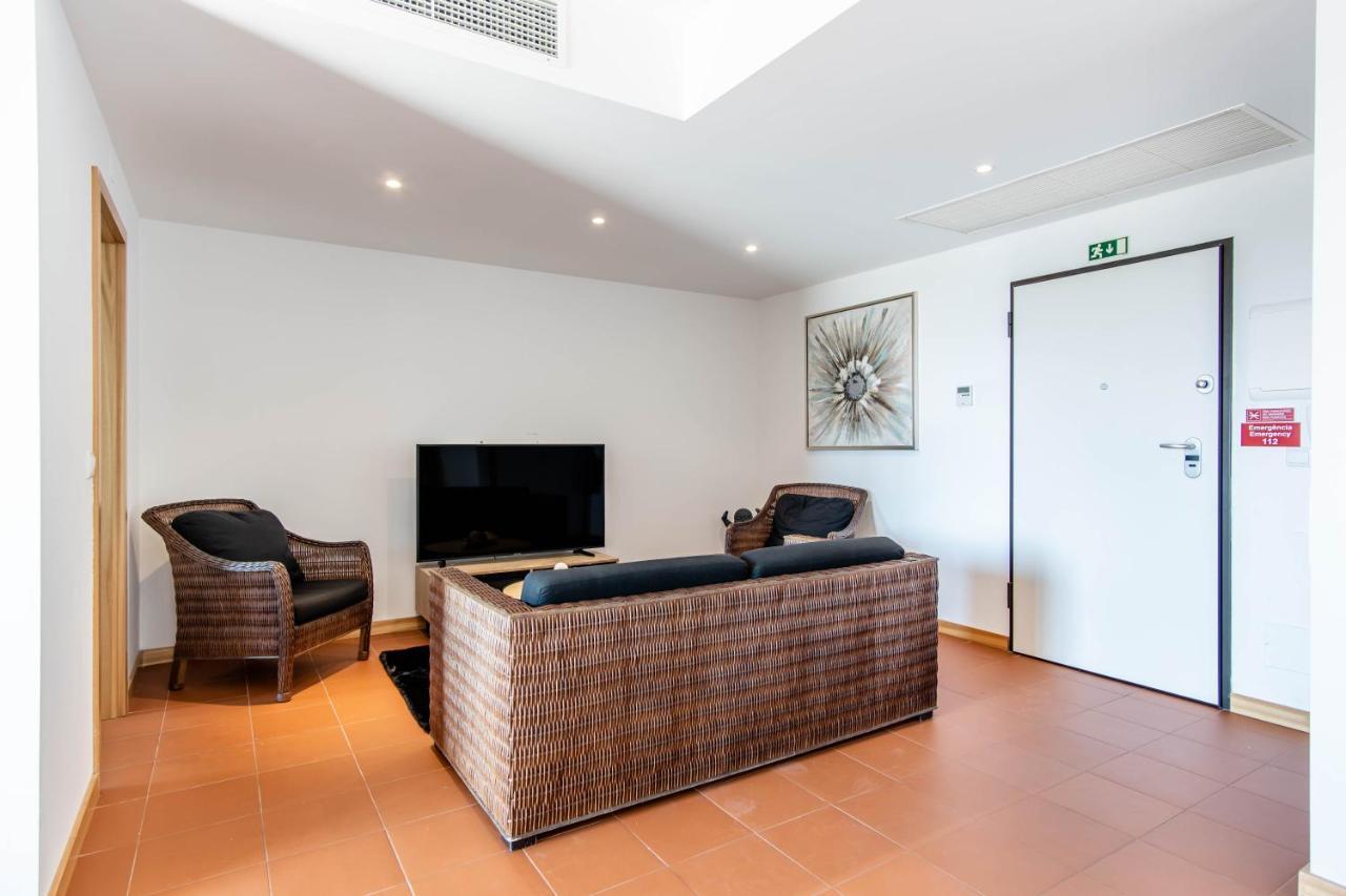 Superbe Appartement Spacieux Avec Terrasse Vue Piscine Виламура Экстерьер фото